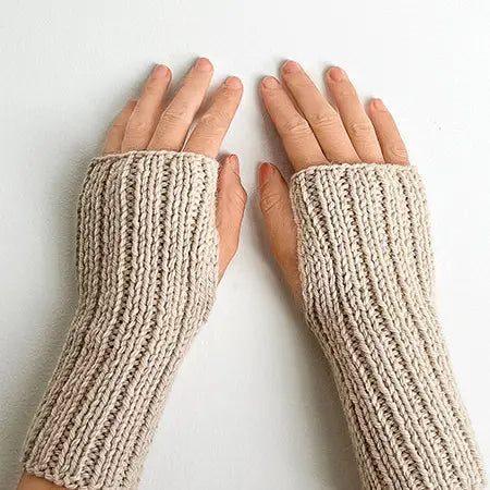 Project Weekend Kit, Wanderlust Wrist Warmers